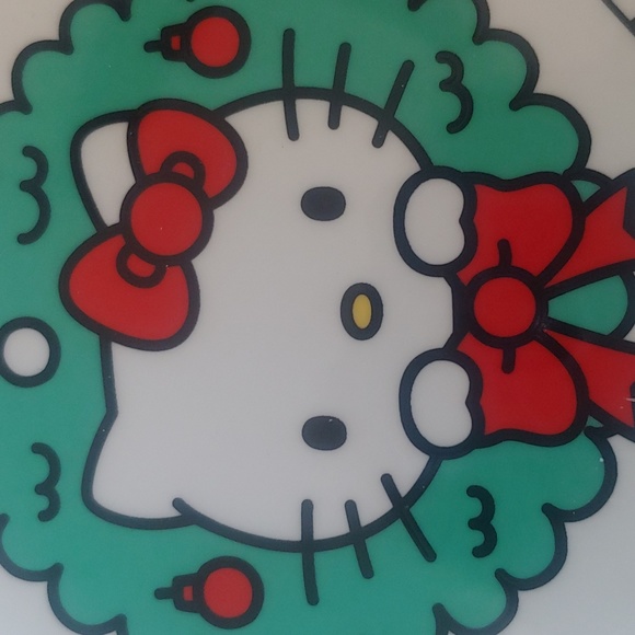 š²Price Dropā!$40 for 4 Hello Kitty Christmas Plate Bowls NEW - Picture 6 of 10